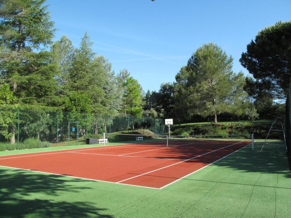 Residence Miro, Gites Avec Piscine Chauffee Et Tennis Les Arcs-sur-Argens Экстерьер фото