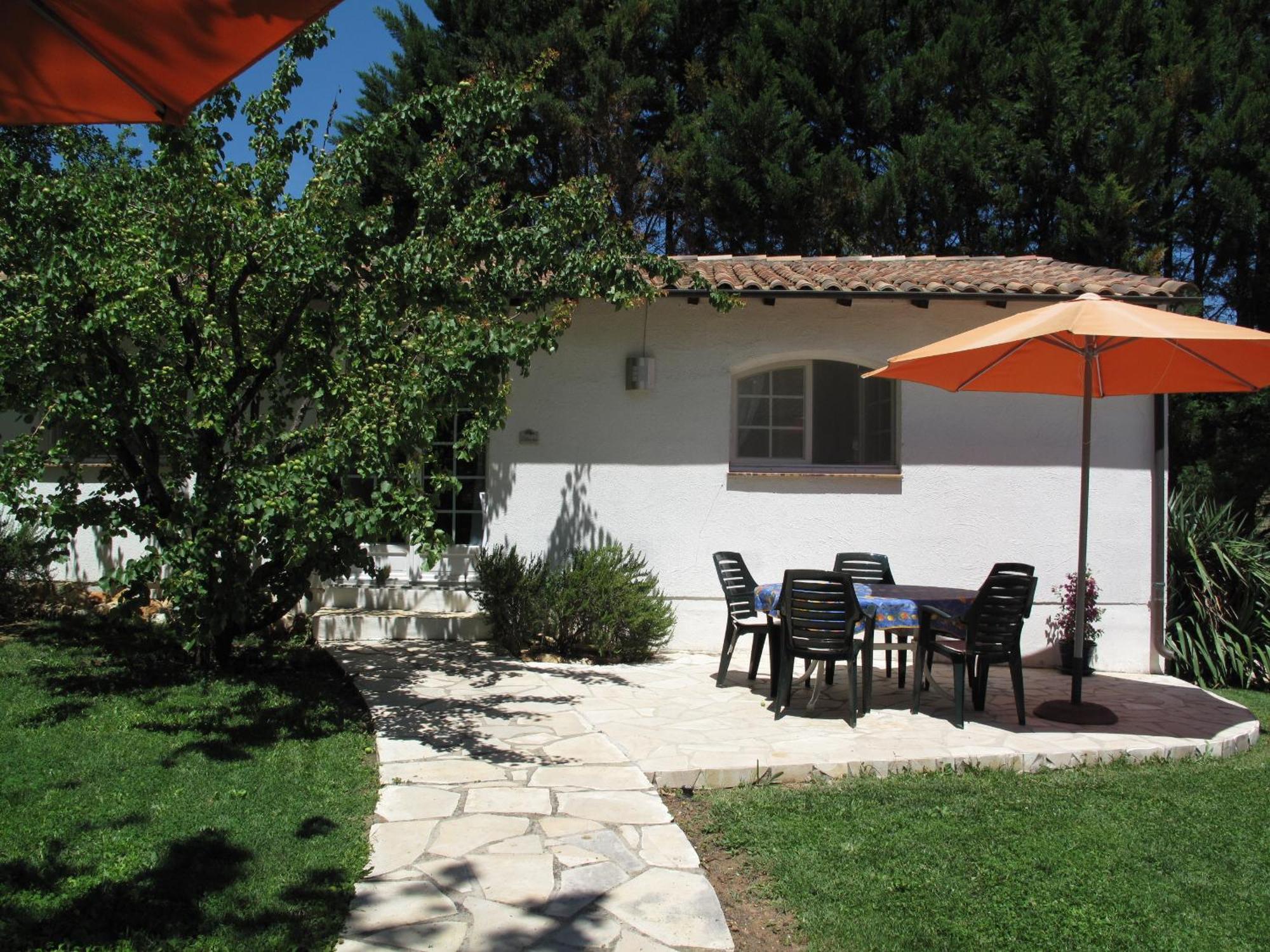 Residence Miro, Gites Avec Piscine Chauffee Et Tennis Les Arcs-sur-Argens Экстерьер фото