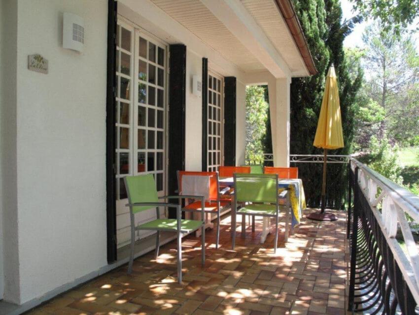 Residence Miro, Gites Avec Piscine Chauffee Et Tennis Les Arcs-sur-Argens Экстерьер фото